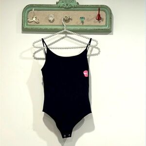 Forever 21 black stretch tank style bodysuit snap bottom women’s small new w tag